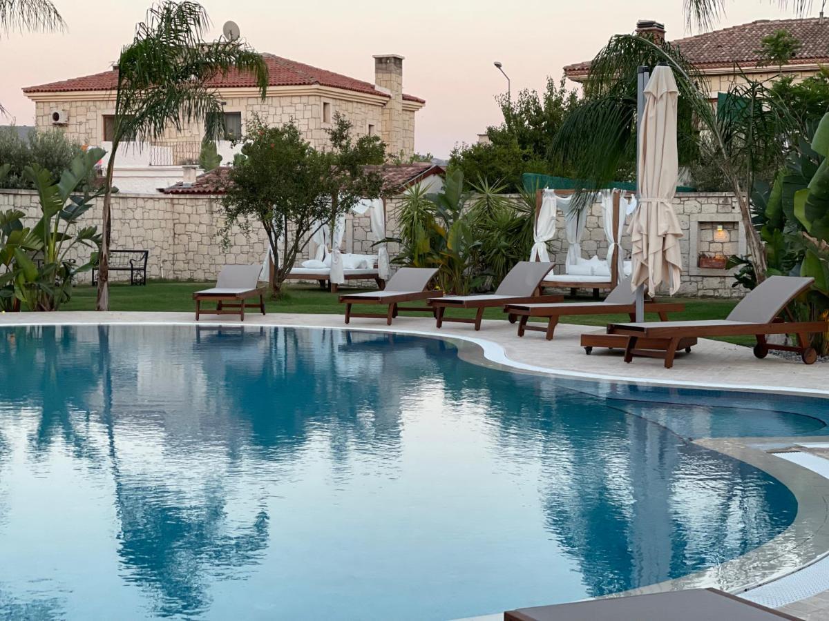 אלאקאטי Triangulo Hotel מראה חיצוני תמונה