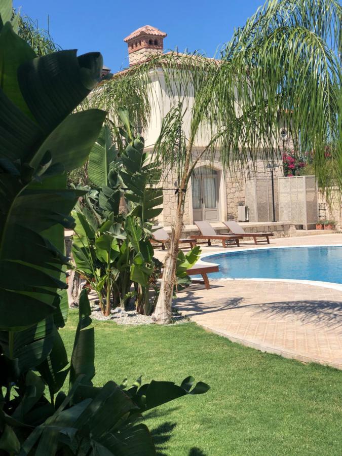 אלאקאטי Triangulo Hotel מראה חיצוני תמונה